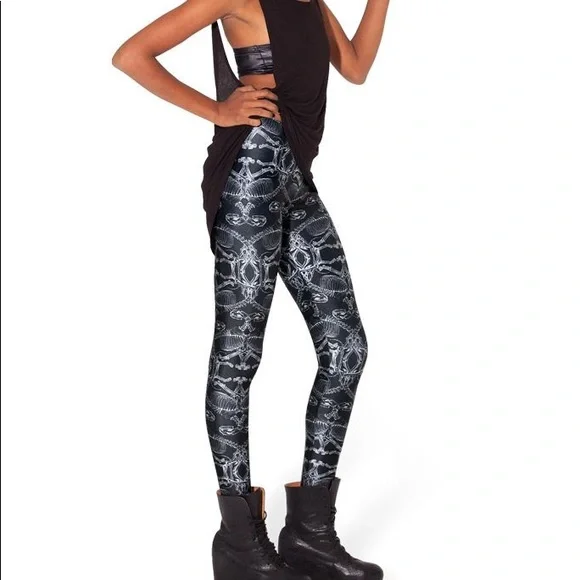 Blackmilk Black and White Patterned Leggings - Picture 1 of 5